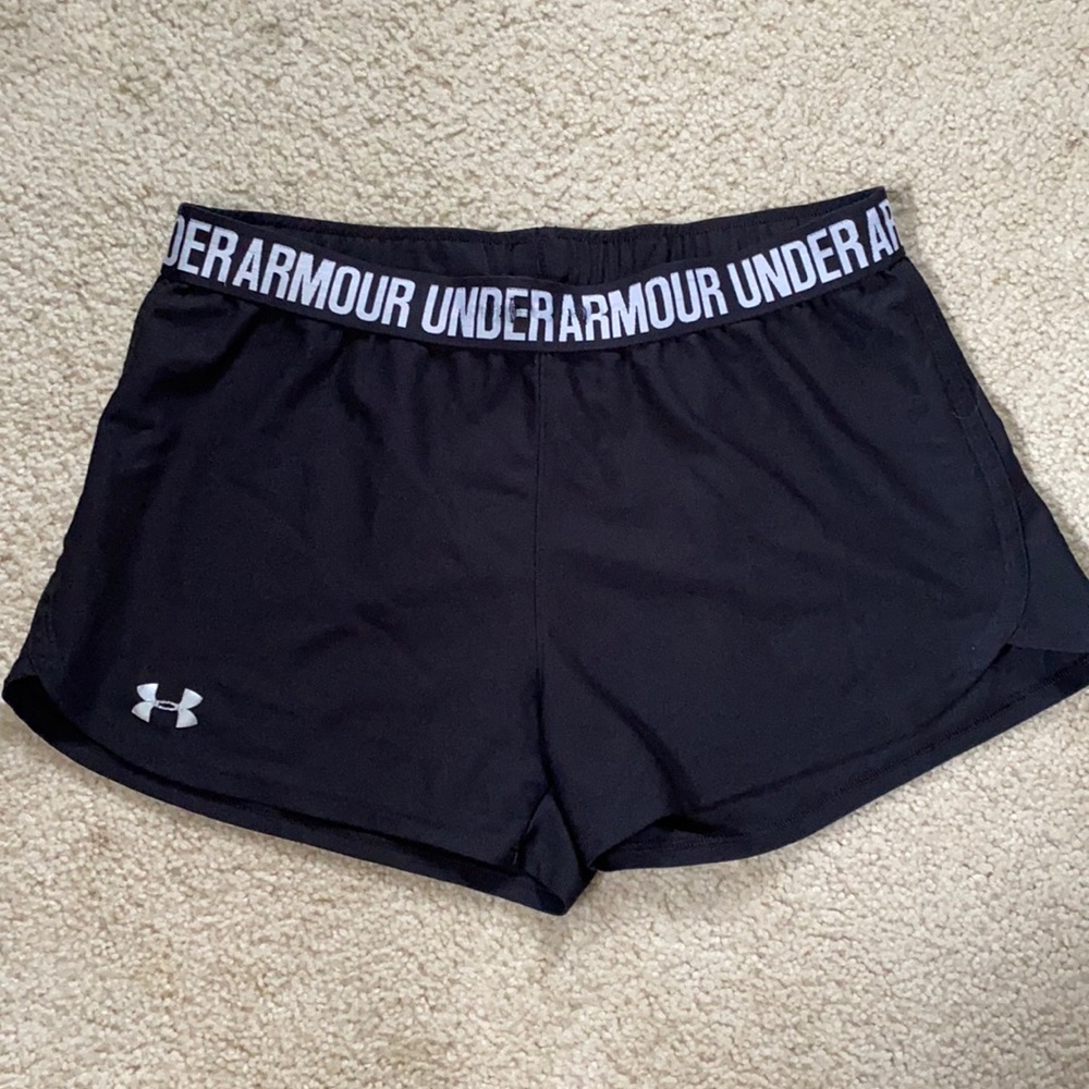Under armor women’s athletic shorts